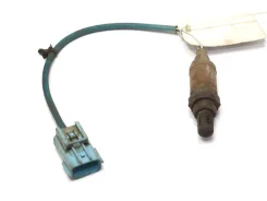 ������ ����������� ������-���� �������� ������ Infiniti Infiniti I35 A33 2000-2004, Nissan Maxima V A33 1999-2006 226A15Y701 ����