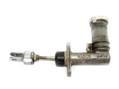 ������� ��������� ������� Mitsubishi L200 K74T / K75T 1996-2005 Mitsubishi MR374330 MR374330 ����