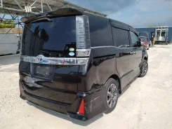 Toyota Voxy. ZRR800539717, 3ZR ����