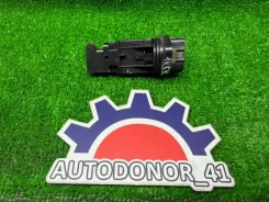 ������ ������ ������� Nissan AD 22680AU300 VHNY11 QG18DE 22680AU300 ����