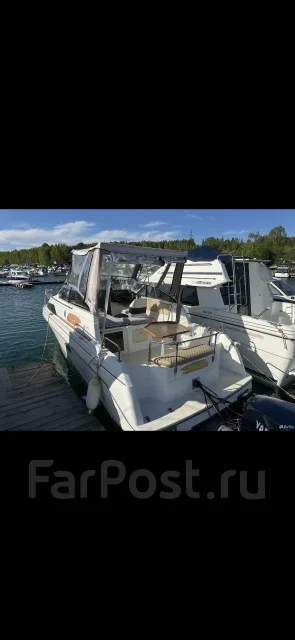 Bayliner. 1990 ���, ����� 8��., ��������� ���������, 200��.�., ������ ����