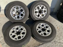 Urban Racing. 6.0x15", 6x139.7, ET35, �� 106,1���. ����