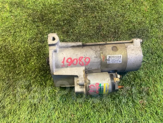 ������� Mitsubishi Canter ME202970 FB511 4M40 ME202970 ����