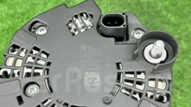 ��������� Audi A4 06H903017T B8 CNCD 06H903017T ����