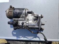 ������� Toyota Hiace 2 L 28100-54220 ����