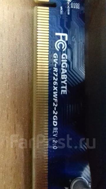 Radeon R7 260X ����