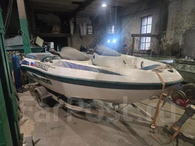 BRP Sea-Doo Challenger. 2001 ���, ����� 5,5��., ��������� ������������, 90��.�., ������ ����