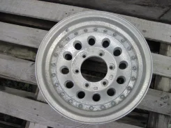 ���� �����. 8.0x15", 6x139.7, ET0, �� 110���. ����
