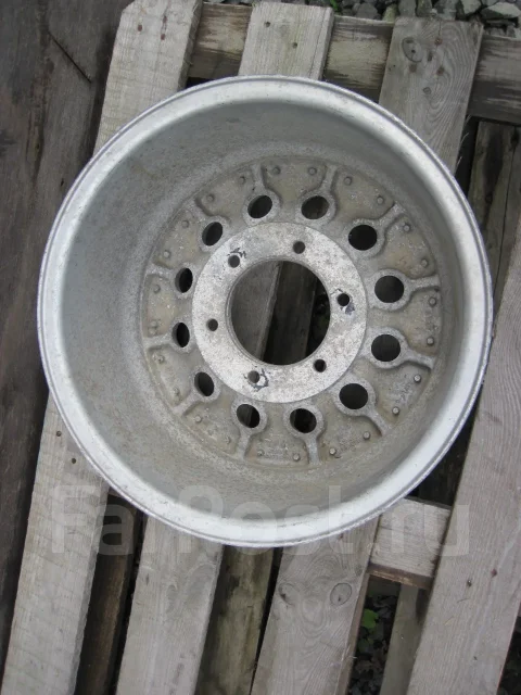 ���� �����. 8.0x15", 6x139.7, ET0, �� 110���. ����