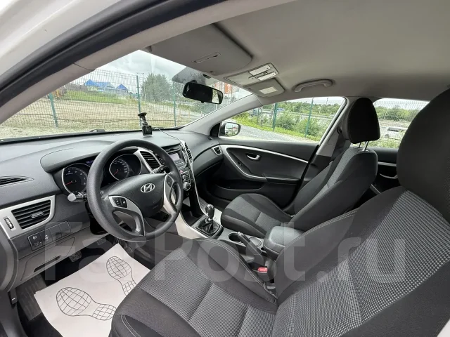 Hyundai i30. �������, ��������, 1.6 (130��.�.), ������, 169 000����. �� ����
