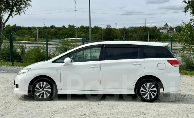 Toyota Wish. �������, 4wd, 1.8 (133��.�.), ������, 165 000����. �� ����