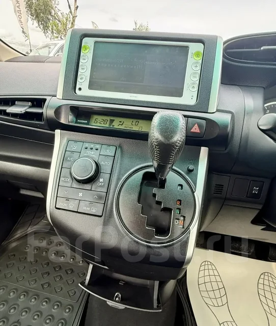 Toyota Wish. �������, 4wd, 1.8 (133��.�.), ������, 165 000����. �� ����