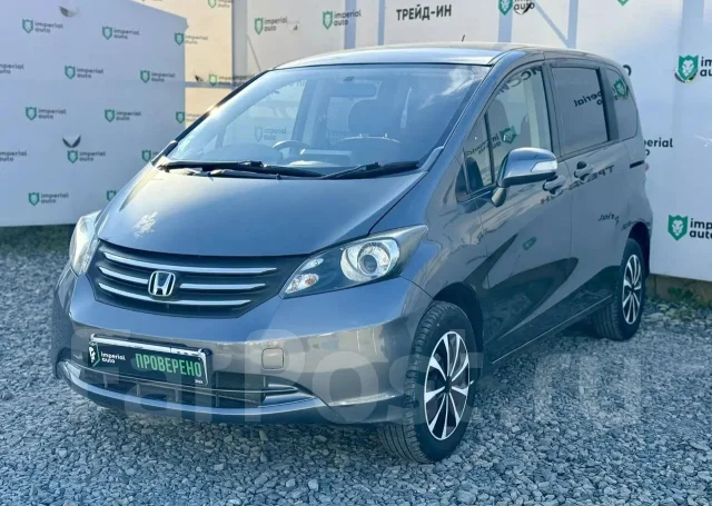 Honda Freed. �������, ��������, 1.5 (118��.�.), ������, 220 000����. �� ����