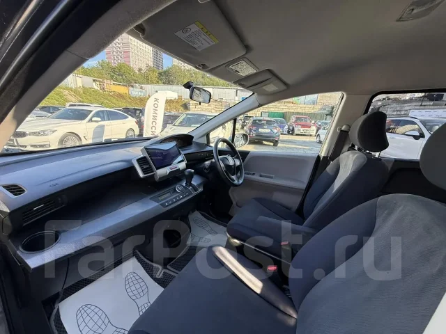 Honda Freed. �������, ��������, 1.5 (118��.�.), ������, 220 000����. �� ����