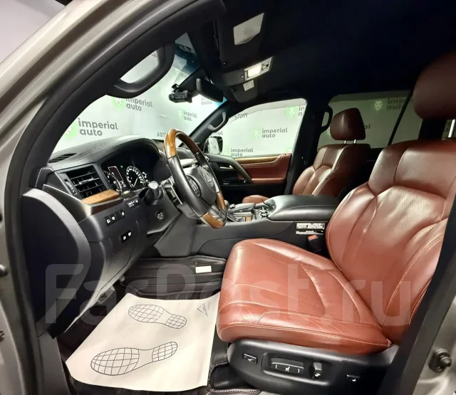 Lexus LX450d. �������, 4wd, 4.5 (272��.�.), ������, 101 000����. �� ����