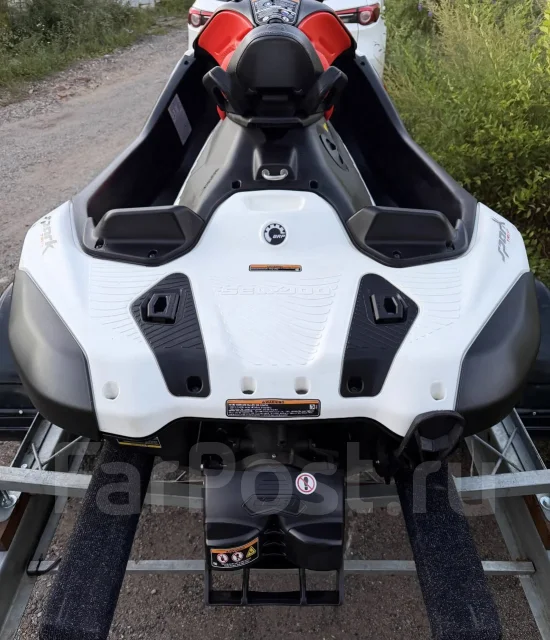 BRP Sea-Doo Spark Trixx. 2025 ��� ����