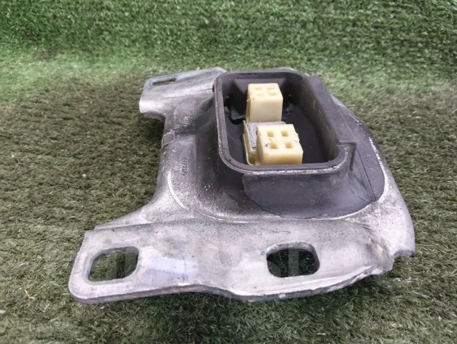 ��������� ��� Ford Focus AV617M121�� AV617M121�� ����