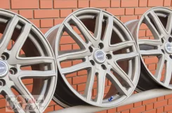 �-Wheels