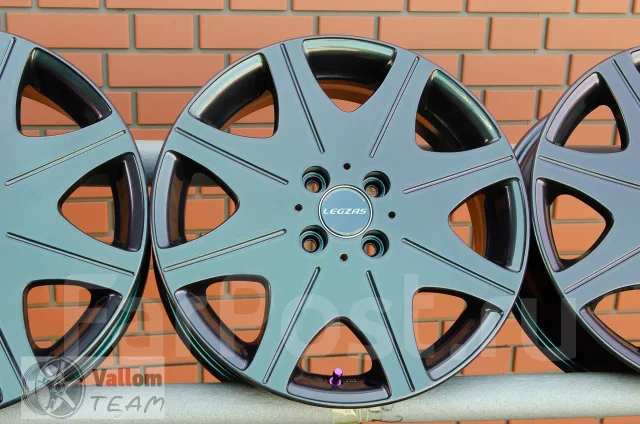 Hot Stuff Stich Legzas