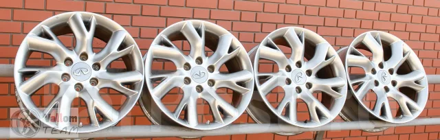 Infiniti