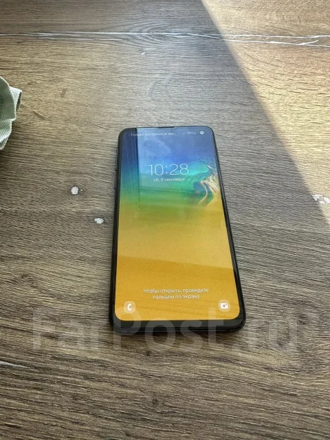 Samsung Galaxy S10e. �/�, 128 ��, ����� ����