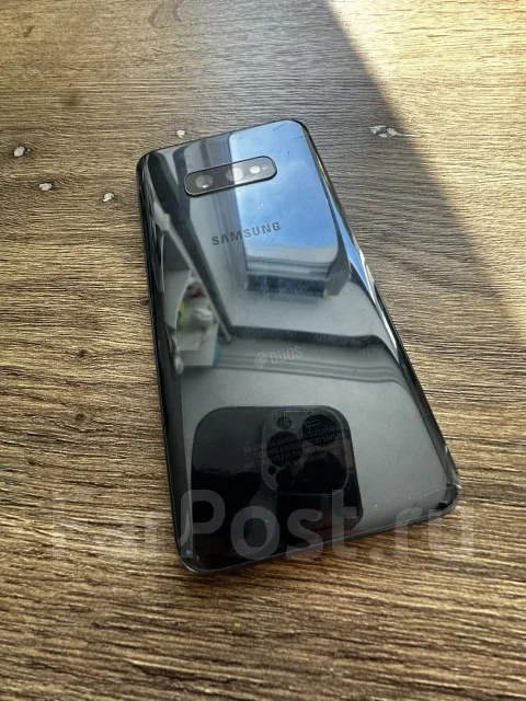 Samsung Galaxy S10e. �/�, 128 ��, ����� ����