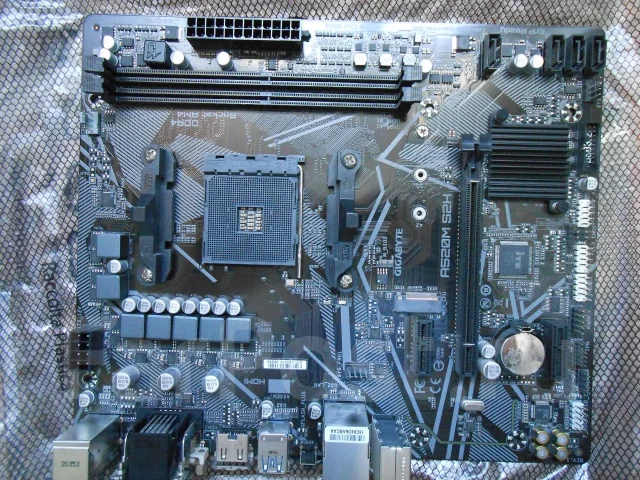 AMD A520 ����