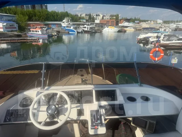 Bayliner. 2000 ���, ����� 10��., ��������� ������������, 250��.�., ������ ����