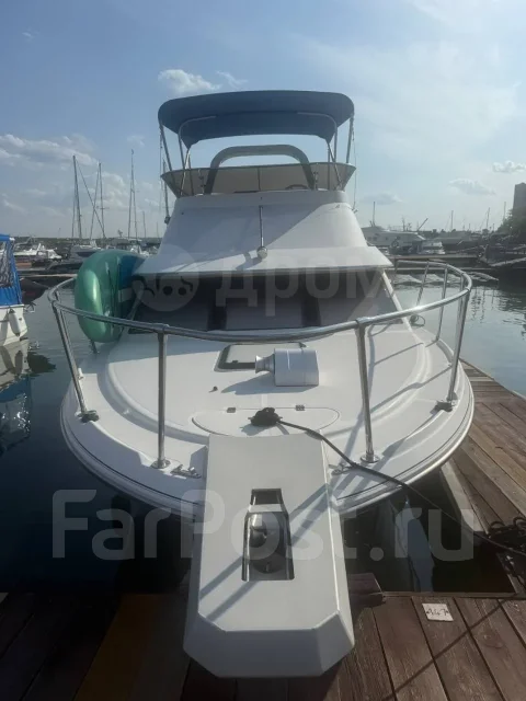 Bayliner. 2000 ���, ����� 10��., ��������� ������������, 250��.�., ������ ����