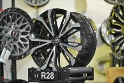 Modellista. 7.5x17", 5x114.3, ET35, �� 60,1���. ����