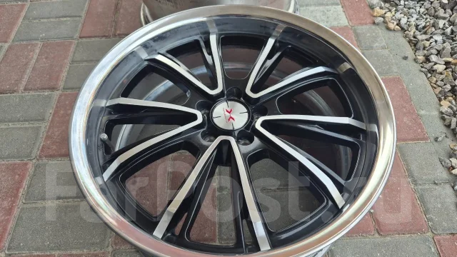Weds Maverick 210S-R. 8.0x18", 5x100, ET37, �� 64���. ����