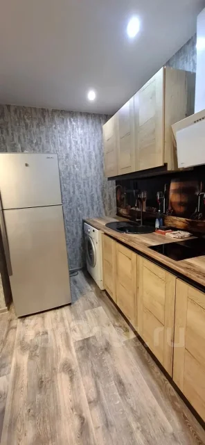 1-���������, ����� 9 ������ 53�. 40���.��., 1/5 ���� ����