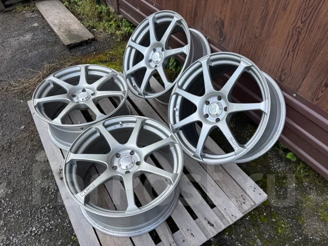 AVS Model T7. 7.5x17", 5x100, ET45, �� 71���. ����