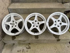 Advan Racing RCIII. 7.0x16", 5x114.3, ET45 ����