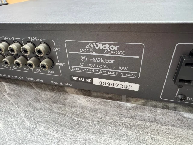 Victor ����