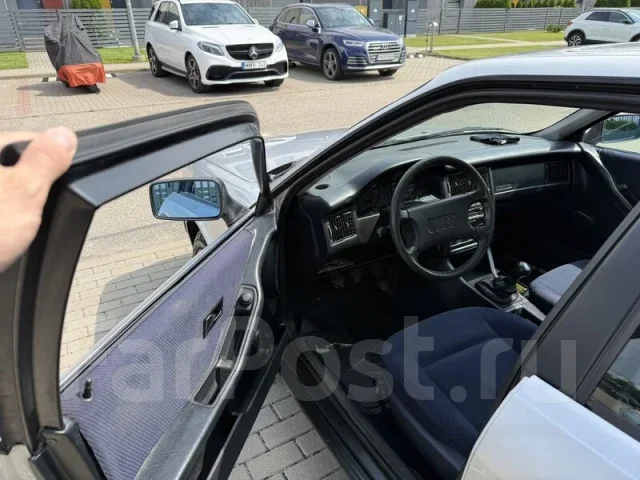 Audi 80 ����