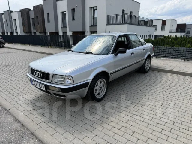Audi 80 ����