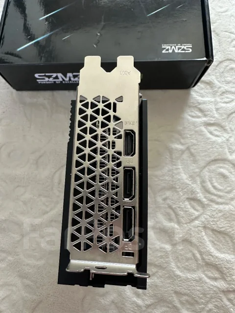 Radeon RX 580 2048SP ����