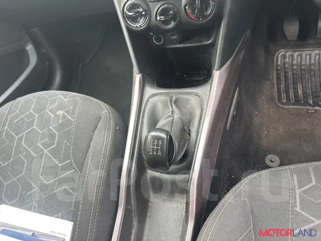 ������� Peugeot 2008 2013-2019 21451383 9801667580 ����
