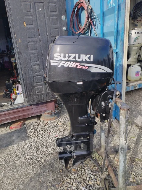Suzuki. 50��.�., 4-�������, ����������, ���� L (508 ��), 2004 ��� ����