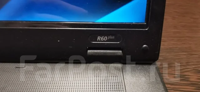 Samsung R60 Plus. 15.4", 2,4����, ��� 2048 ��, ���� 120���, WiFi: 1 ����