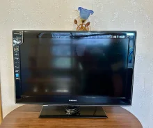 Samsung. LCD (��) ����