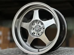 Nismo. 8.0x16", 4x100, 4x114.3, ET35, �� 73,1���. ��� ����� �� �������� ����