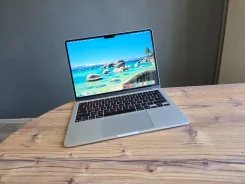 Apple MacBook Air 13 2025. 13.6", ��� 16 ��, ���� 256���, WiFi: 1, Bluetooth: 1 ����