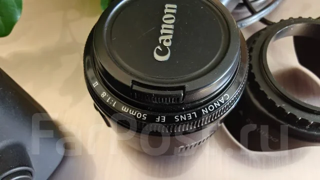 Canon EOS 2000D Kit ����