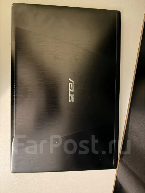 Asus. 2,8����, ��� 8 ��, ���� 1 000���, WiFi: 1, Bluetooth: 1 ����