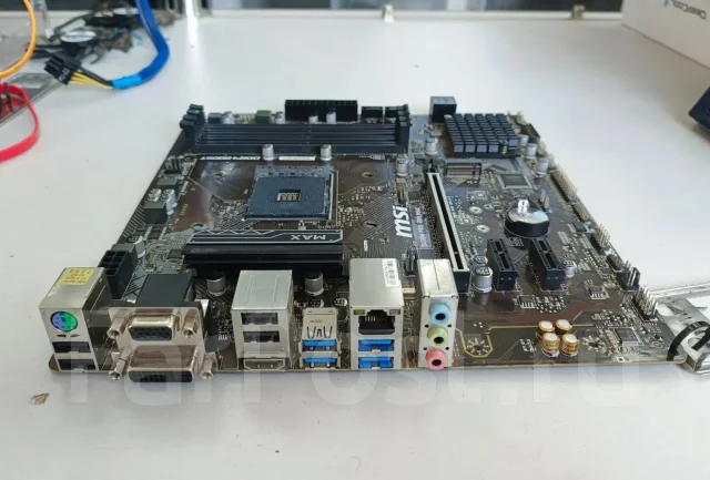 Socket AM4 ����