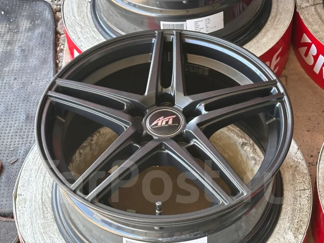 MOMO GTR Technology. 7.5x17", 5x112, ET51, �� 56,1���. ����