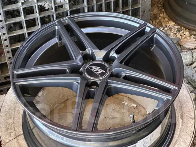 MOMO GTR Technology. 7.5x17", 5x112, ET51, �� 56,1���. ����