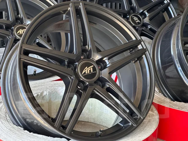 MOMO GTR Technology. 7.5x17", 5x112, ET51, �� 56,1���. ����